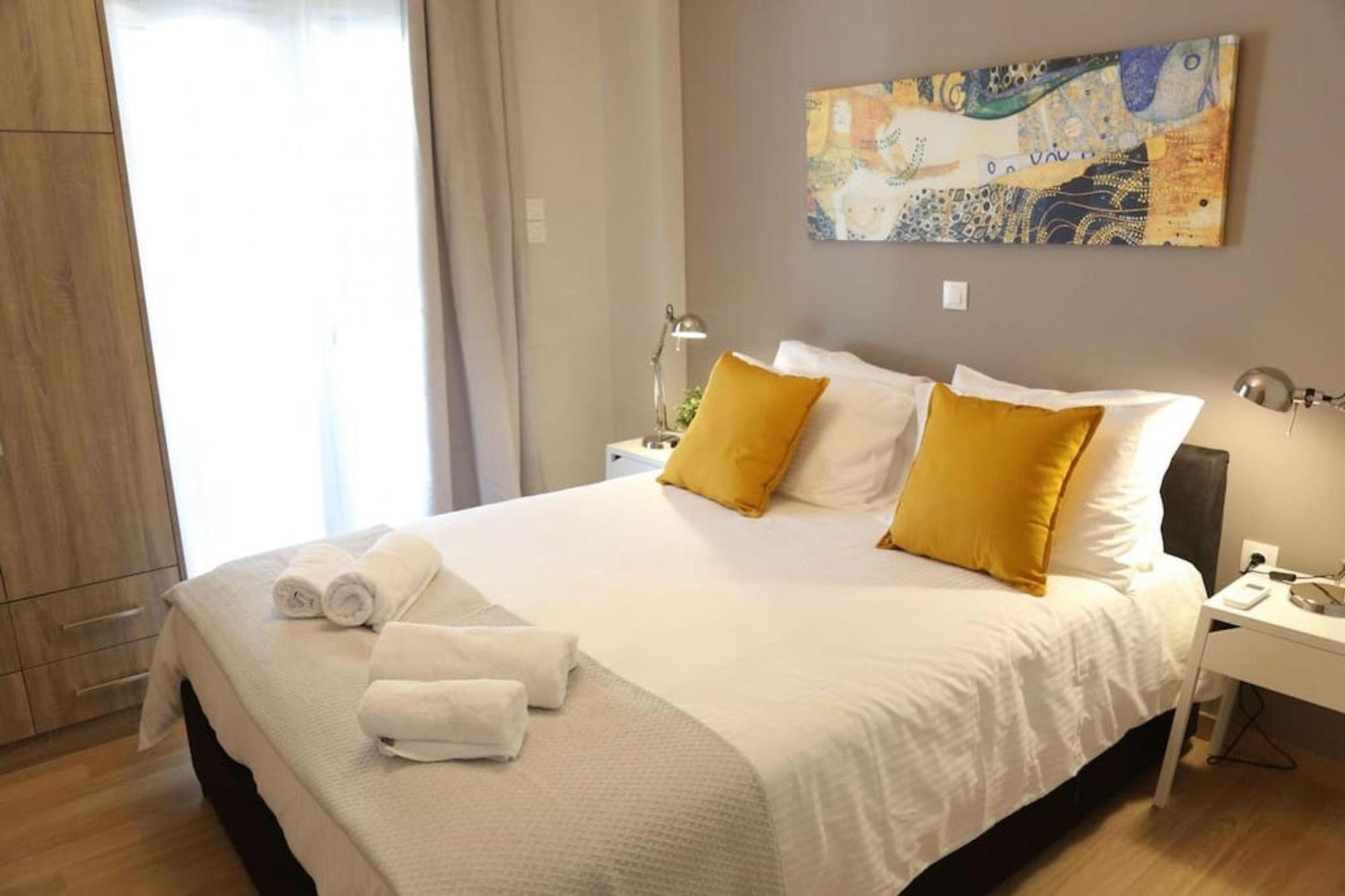 Penthouse Lux Flat With 2 Bd Next To Larissis Atenas Exterior foto